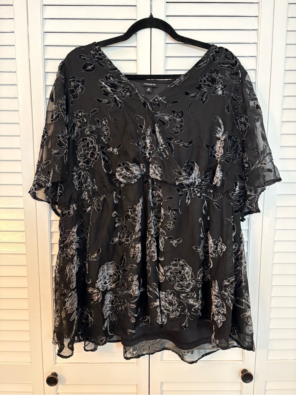 torrid Black Floral Embroidered Tunic